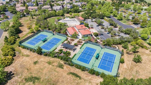 3535 Lessini, Pleasanton CA: https://media.crmls.org/mediaz/a48ece31-8991-44dd-950c-3c63bc19b36a.jpg