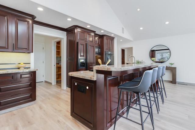 Image 11 of 40 For 989 Coeur D Alene Way