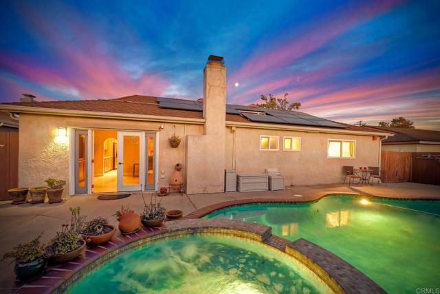 4410 Charger Boulevard, San Diego CA: https://media.crmls.org/mediaz/a48f5de8-a976-4bc2-b6cc-560c3e8ab0b2.jpg