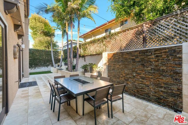 2517 Huntington Lane, Redondo Beach, California 90278, 4 Bedrooms Bedrooms, ,3 BathroomsBathrooms,Residential,Sold,Huntington,25607911