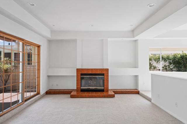 Detail Gallery Image 3 of 38 For 962 E Ave a,  Coronado,  CA 92118 - 3 Beds | 2/1 Baths