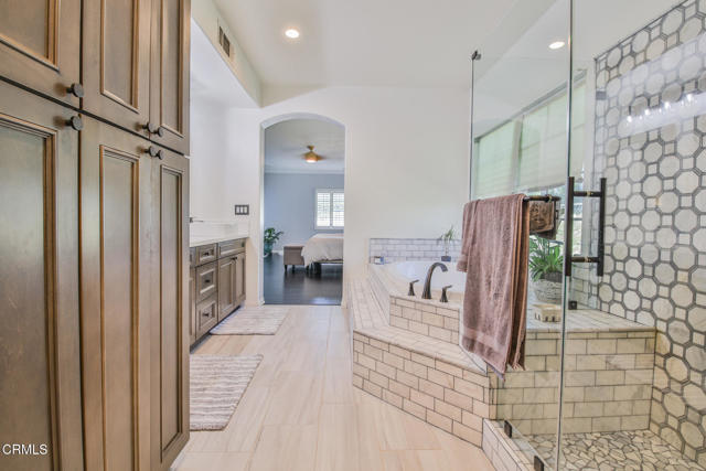 Detail Gallery Image 16 of 51 For 12492 Altura Dr, Rancho Cucamonga,  CA 91739 - 3 Beds | 3 Baths