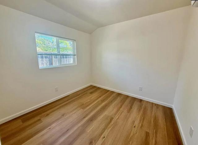 717 Ehrhorn Avenue, Mountain View CA: https://media.crmls.org/mediaz/a491bd0b-a0aa-4c30-827b-8a4da8138fee.jpg