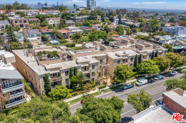1318 S Roxbury Drive, Los Angeles CA: https://media.crmls.org/mediaz/a491e1af-6733-4d03-a21f-57ea177bb91c.jpg