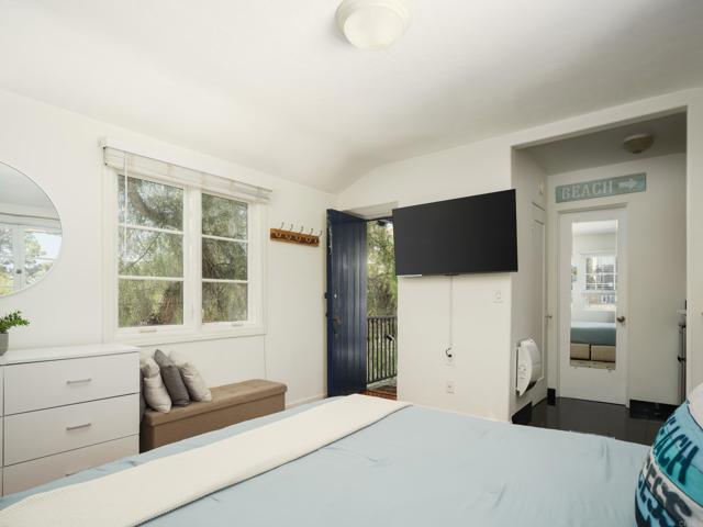 Detail Gallery Image 21 of 50 For 1303 15 Cave St, La Jolla,  CA 92037 - 8 Beds | 5 Baths