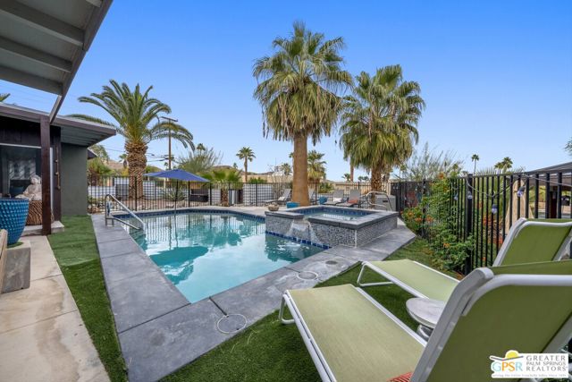 38613 Paradise Way, Cathedral City CA: https://media.crmls.org/mediaz/a4924994-e226-4494-834d-c673975d3362.jpg