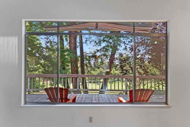 388 Belle Monti Court, Aptos CA: https://media.crmls.org/mediaz/a4933d56-3f16-4a63-863e-bdb32cfcca39.jpg