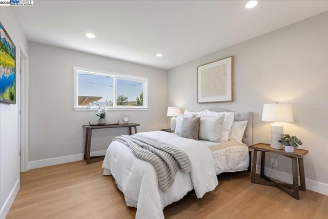 7718 Millbrook Ave, Dublin CA: https://media.crmls.org/mediaz/a493db01-b690-4f63-bfc1-d4ec9051b476.jpg
