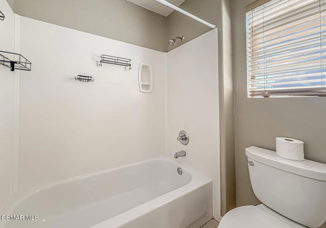 2511 Aurora Lane, Simi Valley CA: https://media.crmls.org/mediaz/a493fd2f-7590-4da3-a7d4-12972a3d67af.jpg