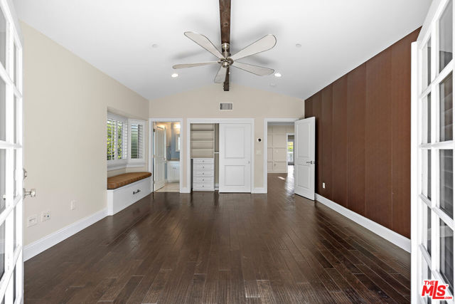 1147 Centinela Avenue, Santa Monica CA: https://media.crmls.org/mediaz/a49551fe-15bc-4b33-851e-6883bceeb7e6.jpg