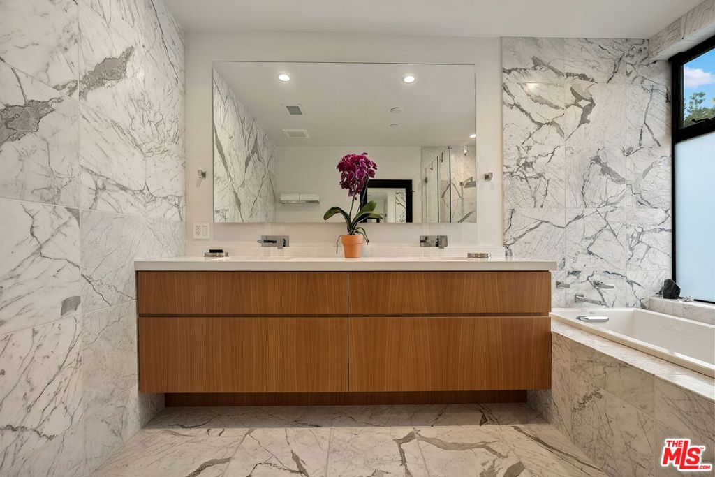 MLS #26852225 image #45