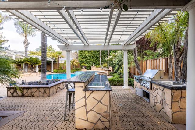 2522 Wood Hollow Dr, Livermore CA: https://media.crmls.org/mediaz/a49699b9-c003-48c5-b907-ac9db5d12662.jpg