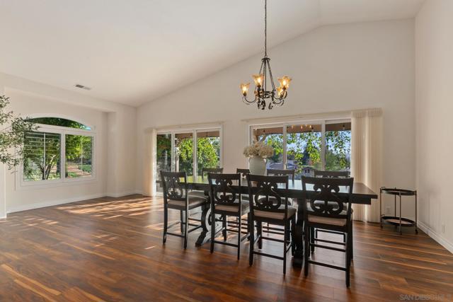 2610 Sunset Hills, Escondido CA: https://media.crmls.org/mediaz/a496c9c4-fb67-483b-9a51-3ac28e30160a.jpg