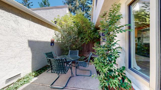 2 Morning Sun Court, Mountain View CA: https://media.crmls.org/mediaz/a4971bbd-9f52-41ec-a483-71107585c726.jpg