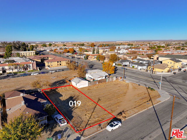 Image 6 of 40 For 38543 10th Street
