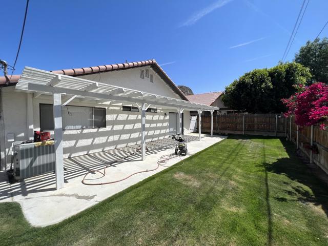 54621 Avenida Herrera, La Quinta CA: https://media.crmls.org/mediaz/a498f4ef-43a4-44bd-9ffd-411ba5e250dc.jpg