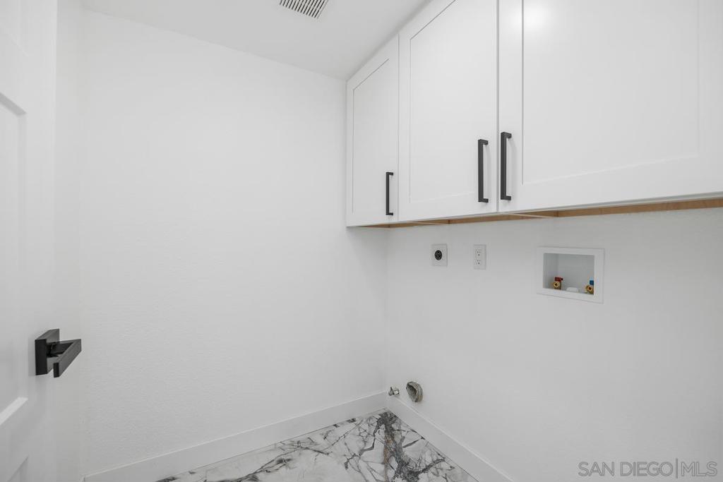 MLS #250034280SD img 18