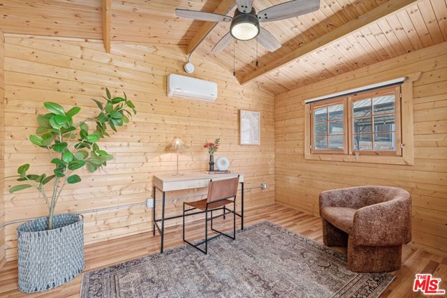 3228 Sagamore Way, Los Angeles CA: https://media.crmls.org/mediaz/a49a71b5-7283-4f2b-bf0e-8e795ab2b2dc.jpg