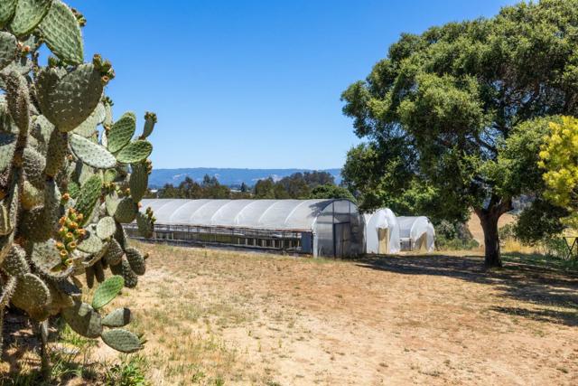 134 Trabing Road, Watsonville CA: https://media.crmls.org/mediaz/a49ab885-c64a-4ed7-bea8-a2cb3cdb2484.jpg