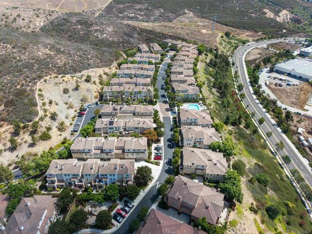 2145 Silverado Street, San Marcos CA: https://media.crmls.org/mediaz/a49bb5f4-a9b1-4be5-a394-d6e674d49fdc.jpg