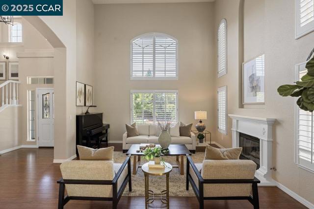 825 Bertram St, Walnut Creek CA: https://media.crmls.org/mediaz/a49c226b-7f66-4379-9529-460d77d41d0e.jpg