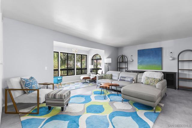 2510 Clairemont Dr, San Diego CA: https://media.crmls.org/mediaz/a49c3fb9-445b-4939-a5c3-b5f91c654701.jpg
