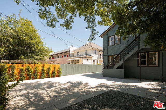 116 Roselawn Place, Los Angeles CA: https://media.crmls.org/mediaz/a49c64d2-9c7d-4ea1-a266-39c80fe260e3.jpg