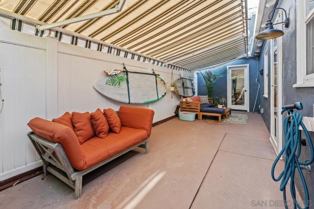 800 3rd St, Coronado CA: https://media.crmls.org/mediaz/a49cb98d-e224-4b5c-9390-45a50dac6636.jpg