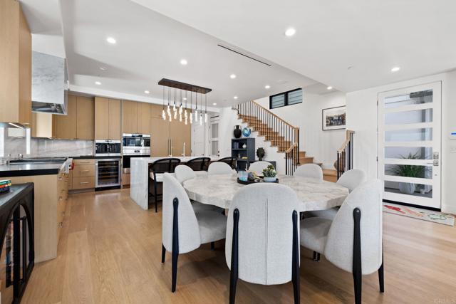 Detail Gallery Image 14 of 72 For 119 41st St, Newport Beach,  CA 92663 - 3 Beds | 5 Baths