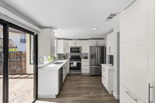 Detail Gallery Image 11 of 30 For 1651 S Juniper St #257,  Escondido,  CA 92025 - 3 Beds | 2/1 Baths