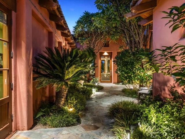 132 Vista Monte, Palm Desert CA: https://media.crmls.org/mediaz/a49e4cab-f559-4c45-8df3-77d55f561dac.jpg