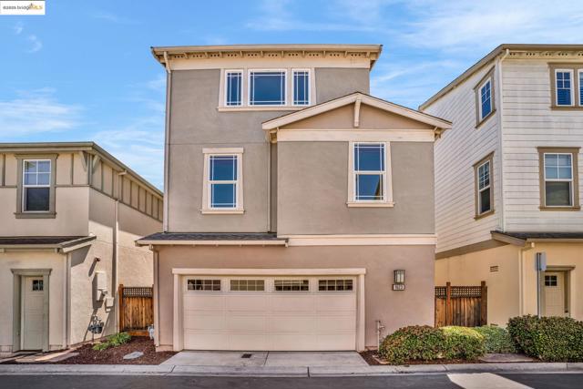 1623 Fortmann Way, Alameda CA: https://media.crmls.org/mediaz/a49e741a-cebb-458d-beff-ad2a776797c4.jpg