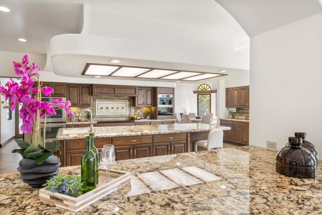 345 Crest Lake Drive, Palm Desert, CA 92211