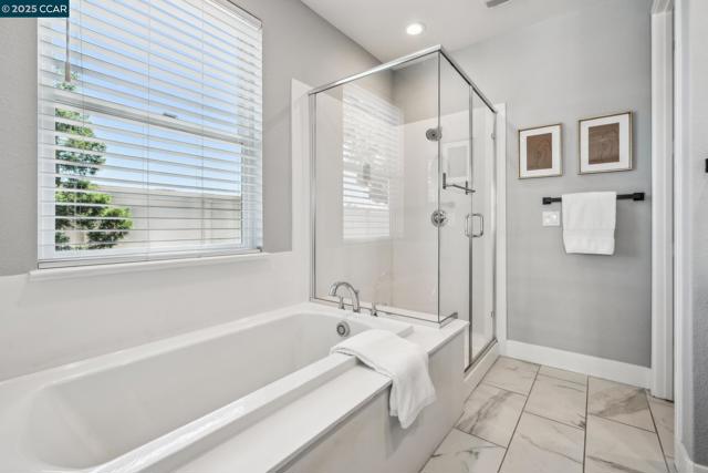 510 Ashton Way, Pleasant Hill CA: https://media.crmls.org/mediaz/a49eb90c-090f-48b2-962d-96dd8257813c.jpg