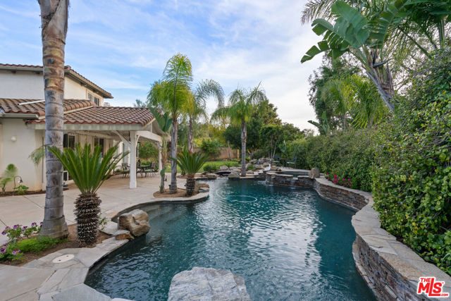 633 Noble Road, Simi Valley CA: https://media.crmls.org/mediaz/a49ed64d-e136-4164-aae8-cf1c8f944841.jpg