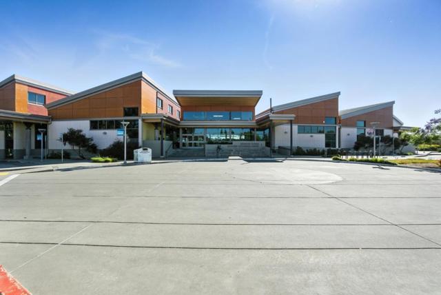 425 Cork Harbour Circle,  CA: https://media.crmls.org/mediaz/a49fa5cc-54aa-4446-ac08-6074b81f816c.jpg