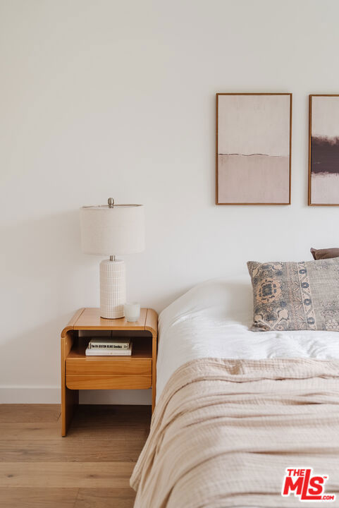 3501 Hillcrest Drive, Los Angeles CA: https://media.crmls.org/mediaz/a4a0448f-f8ea-4f7b-a763-d5a1767abf88.jpg