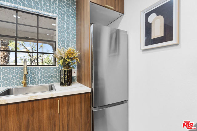 5300 E Waverly Drive, Palm Springs CA: https://media.crmls.org/mediaz/a4a0a4ee-658d-4676-9f70-4697d7432c6b.jpg