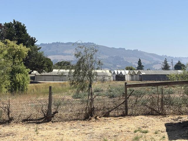 96 Wheelock Road, Watsonville CA: https://media.crmls.org/mediaz/a4a13f9e-cf1d-4c3d-a3c8-02ae84905bd6.jpg