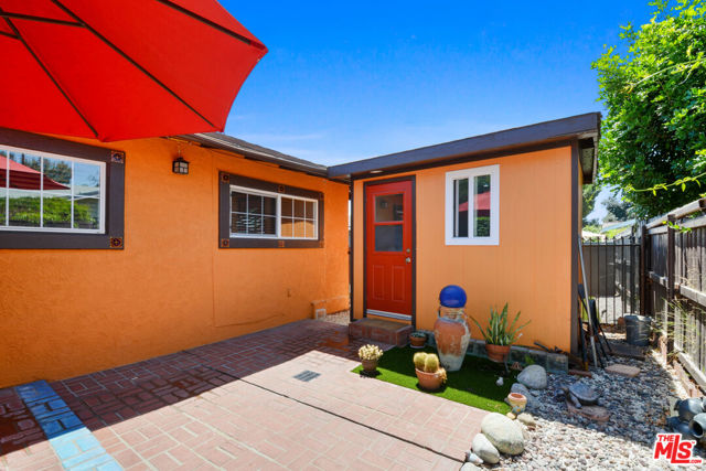 10039 La Rosa Drive, Temple City CA: https://media.crmls.org/mediaz/a4a16083-fac9-4337-bcec-60fa9b63f9dc.jpg