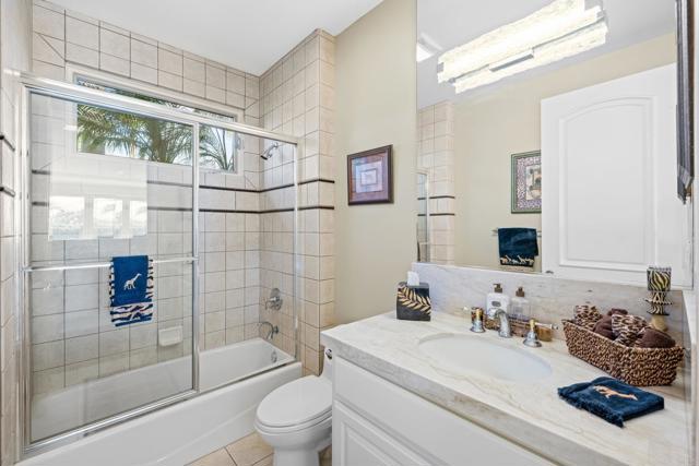 Image 10 of 68 For 1072 Wiegand St.