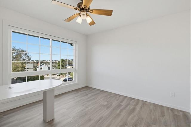 12835 Via Caballo Rojo, San Diego CA: https://media.crmls.org/mediaz/a4a21d46-fe40-47b1-9218-7b2139e10f0e.jpg
