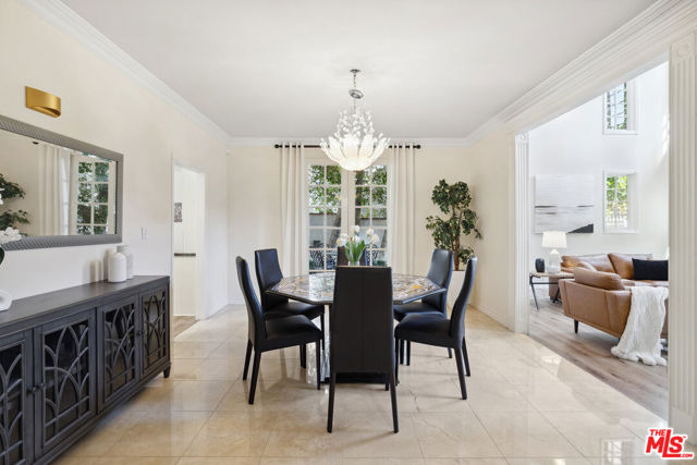 4415 Dulcinea Court, Woodland Hills CA: https://media.crmls.org/mediaz/a4a2c6b5-fd55-4fa7-85b4-43646719fb7b.jpg