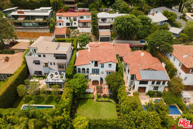 3716 Effingham Place, Los Angeles CA: https://media.crmls.org/mediaz/a4a2fba1-2601-4bbf-adcc-e2814bcb5f6c.jpg
