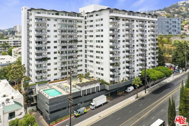 1155 N La Cienega Boulevard, West Hollywood CA: https://media.crmls.org/mediaz/a4a3a41d-9021-4211-bde2-aa5237e2396a.jpg