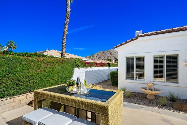 76936 Comanche Lane, Indian Wells CA: https://media.crmls.org/mediaz/a4a4c83a-ac75-4918-951c-30c4b4f18a8e.jpg