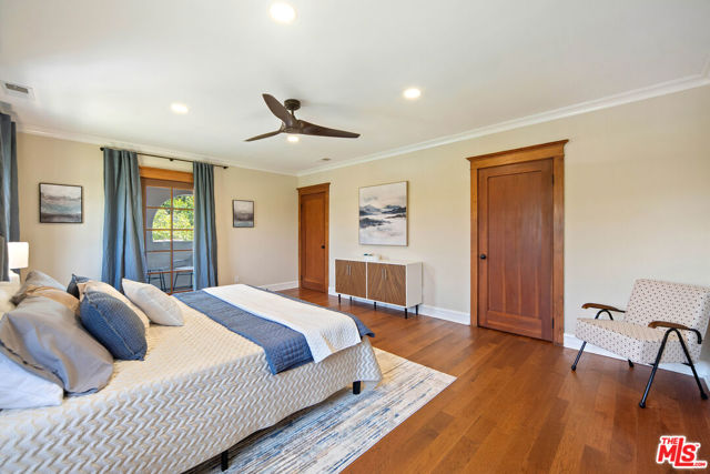 588 N Gower Street, Los Angeles CA: https://media.crmls.org/mediaz/a4a554c1-0171-4465-84fa-685f8a2db6d5.jpg
