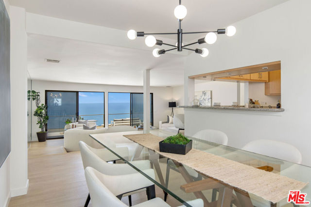 18057 Coastline Drive, Malibu, California 90265, 3 Bedrooms Bedrooms, ,1 BathroomBathrooms,Condominium,For Sale,Coastline,24408287