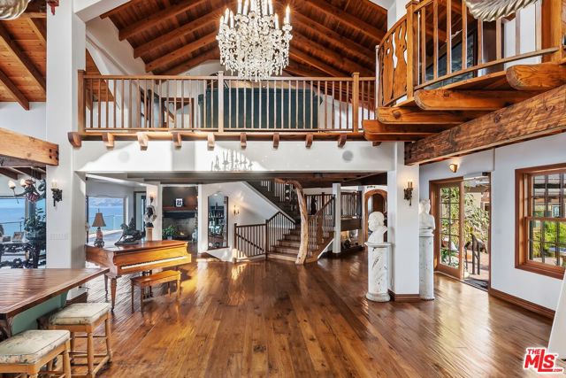 7007 Birdview Avenue, Malibu CA: https://media.crmls.org/mediaz/a4a5a8f8-dfa2-4f6b-ab4c-551dd4325785.jpg