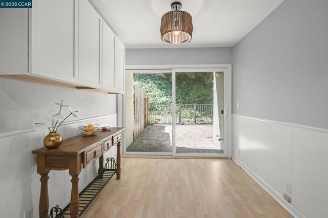 407 Tampico, Walnut Creek CA: https://media.crmls.org/mediaz/a4a65464-aac1-49b1-b036-28e83eb39675.jpg